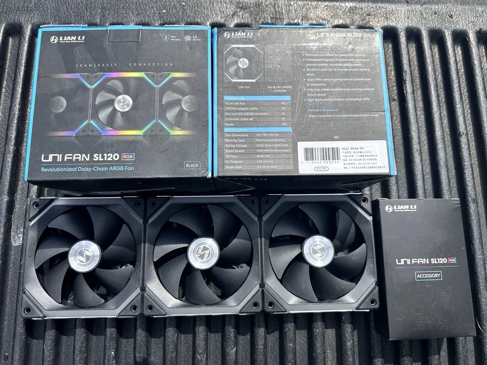 Lian Li SL-Infinity 120mm Case Fan - Black 9 Fan pack - Image 1 of 1