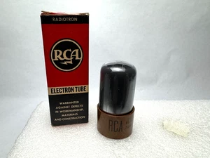 RCA 6SN7 GTY Base Marrone, Bottiglia Affumicata. Test molto buoni 2.100/2.000 umhos (B) - Foto 1 di 7