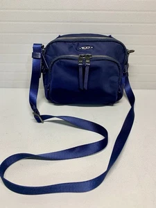 TUMI VOYAGEUR TROY Crossbody Bag Navy Size Small~Read Description! - Picture 1 of 16