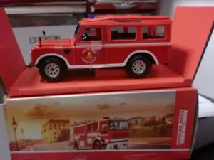 BURAGO 1/24 - LAND ROVER SERIE II - VIGILI DEL FUOCO 115 - Foto 1 di 3