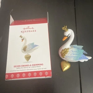 Seven Swans-A-Swimming 2017 Hallmark Keepsake Ornament - Picture 1 of 4