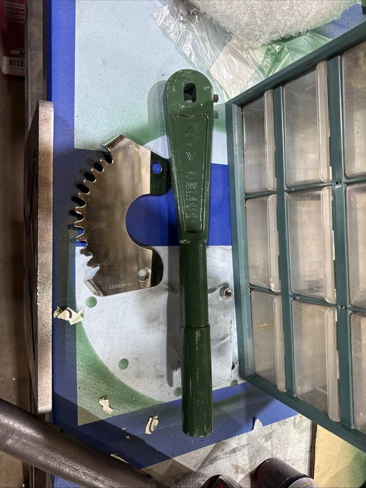 Demco Butterfly Valve Handle - Image 1 of 2