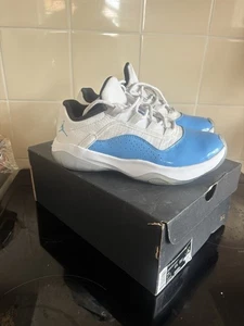 Air Jordan 11 cmft low GS white university blue-black size 6 - Picture 1 of 8