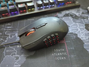 Souris de jeu filaire/sans fil Razer Naga Epic Chroma MMO modèle RC30-012301 lire ! - Photo 1/4
