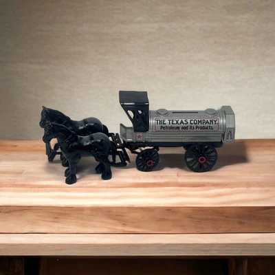 1991 Ertl Texaco / The Texas Company Horse Drawn Tanker Diecast Bank 9390VP - Image 1 of 4