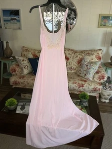 Vintage 1950s Nylon 46" Sears Pink Tie Back Lace Neck Nightie Nightgown M-36 NOS - Bild 1 von 7