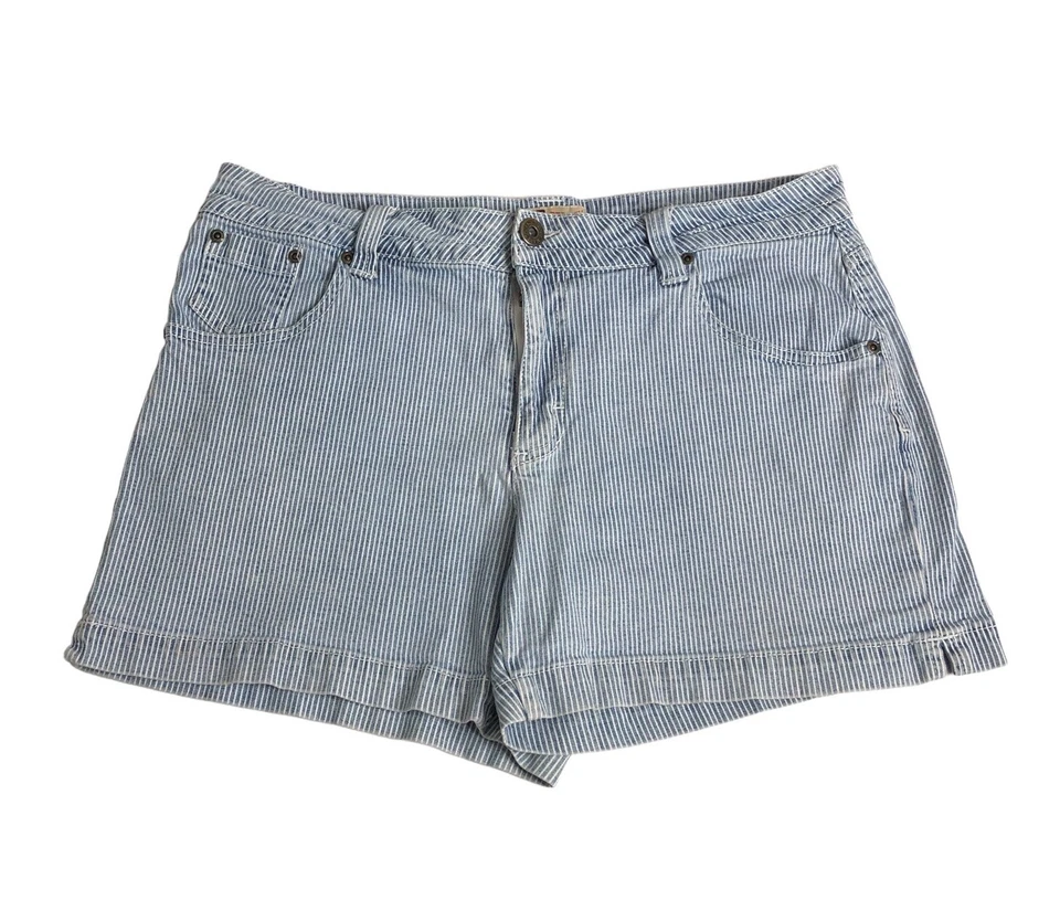 Vintage Faded Glory Shorts Womens 12 Blue White Striped Stretch Coastal Y2K 4" - Image 1 of 4