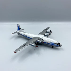 Antonov 10 An-10 Aeroflot USSR (Blue livery) CCCP-11174 "Nord Reindeer"  1/200 - Picture 1 of 9