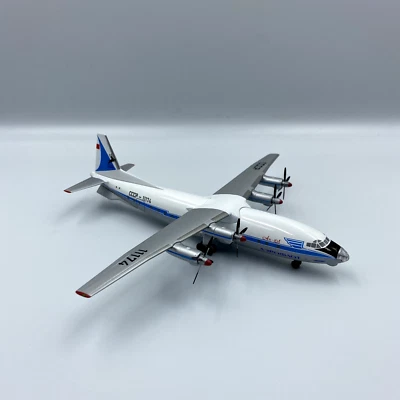 Antonov 10 An-10 Aeroflot USSR (Blue livery) CCCP-11174 "Nord Reindeer"  1/200 - Image 1 of 4