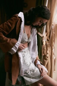 Stone Cold Fox Wrapskirt Tuberose 1/S - Picture 1 of 4