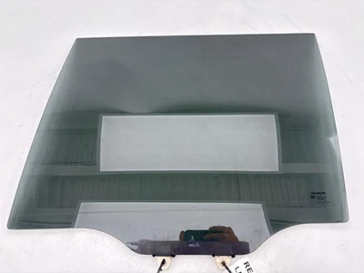 Оригинальное левое стекло заднего стекла со стороны водителя для Honda Pilot 2003-2008 годов выпуска - Изображение 1 из 4