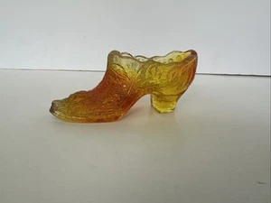 Amber Glass Embossed Cabbage Rose Slipper Shoe • Kanawha • USA • Vintage - Picture 1 of 8