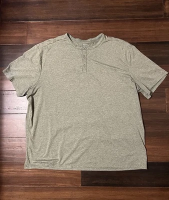 01.ALDO Para hombres XXL Verde Salvia Rendimiento Henley Camisa Manga Corta UPF 40 Foto 1 de 4