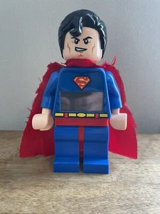 LEGO DC SUPER HEROES SUPERMAN DIGITAL CLOCK WITH ALARM - Picture 1 of 6