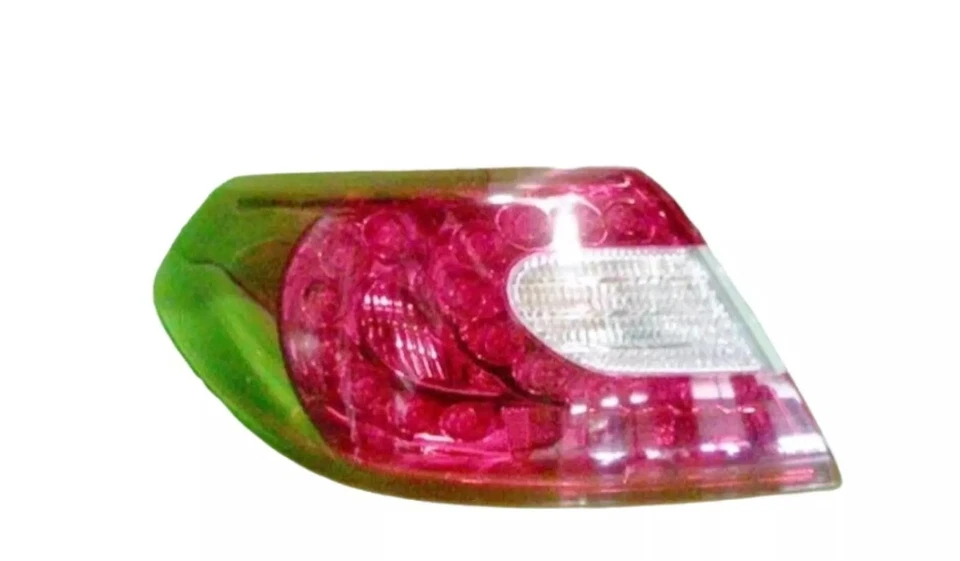 Luz trasera original Nissan 26555-1ME0A Infiniti M37 M56 FUGA Y51 Foto 1 de 1