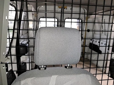 Rh 乘客侧前头枕 2013 Transit Connect Sku#4203966 — 第 1/4 张图片