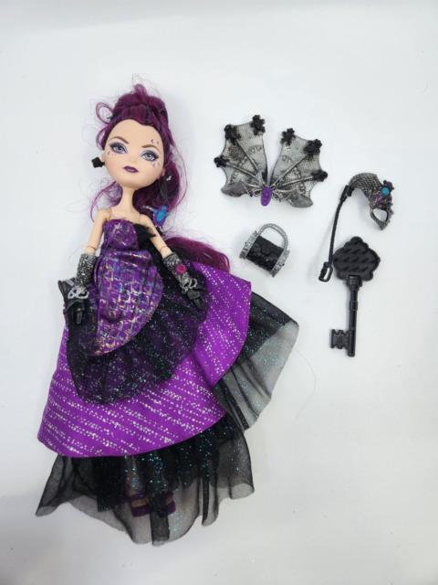 Boneca Ever After High - Deprimavera Holly O'Hair - Mattel em