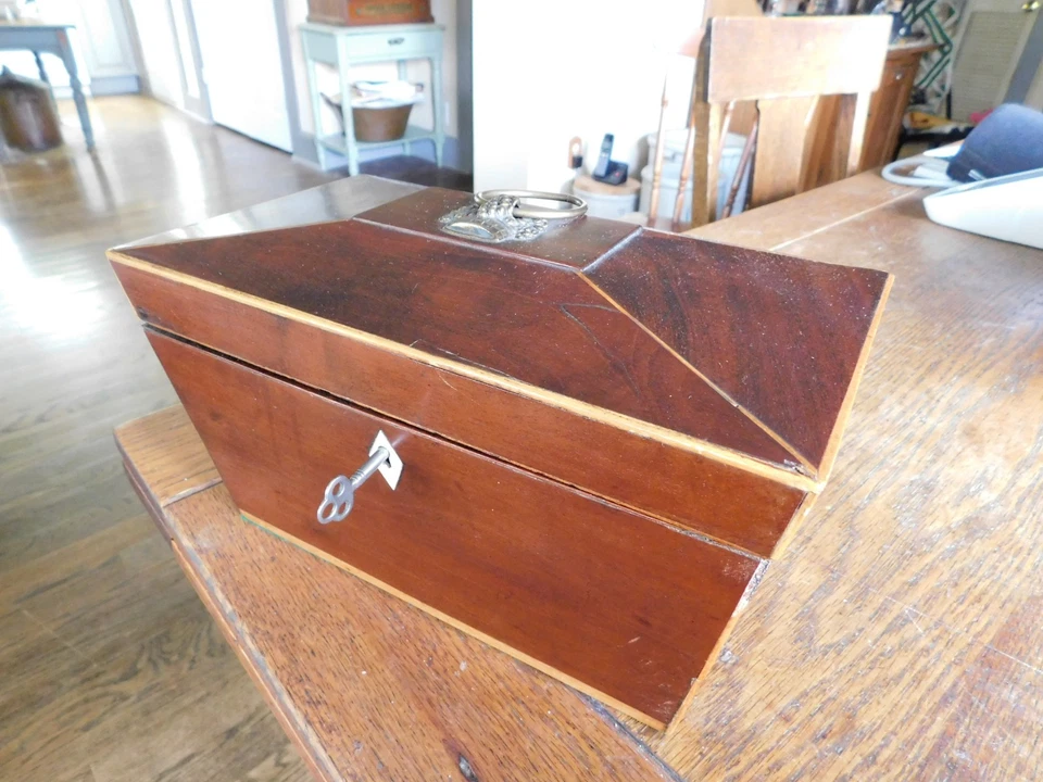 Antiguo carrito de té inglés Hepplewhite caoba-papel pintado antiguo-llave Org c. 1790 Foto 1 de 4