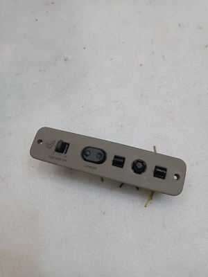 1995 - 1999 年雪佛兰 SUBURBAN TAHOE YUKON LH 驱动器侧加热电源座椅开关 — 第 1/4 张图片