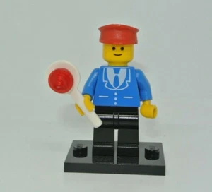 LEGO Train : Chef de gare - Figurine Minifig Personnage - Set 166 167 trn099 - Imagen 1 de 2