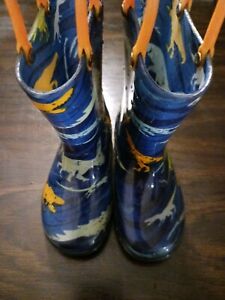 children's rain boots Size 7