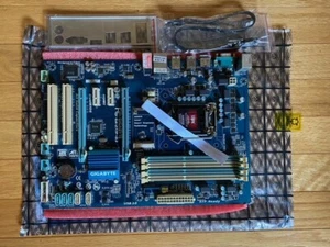 GIGABYTE GAZ77PD3 4, Intel Motherboard - Photo 1/2