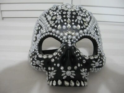 Máscara de mascarada negra con joyas Madigras/fiesta Foto 1 de 4