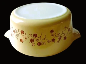 Pyrex 475-B Trailing Flowers 2.5 L Casserole Dish - Picture 1 of 1