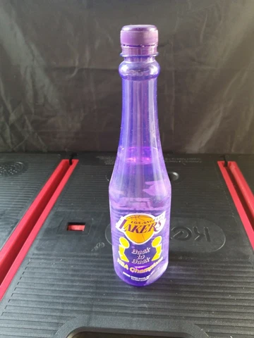 "KOBE"Lakers Natural Spring Water 2010 Back 2 Back 16x Champions Purple Bottle Cover