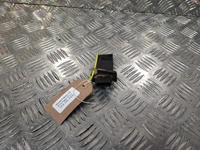 Medidor de flujo de aire Nissan Cabstar F24 3.0 (2016-2019) 22680-7S00B Foto 1 de 4