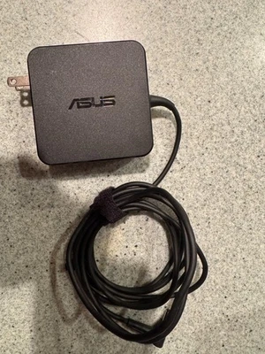 Cargador Adaptador de Pared Original 65W Asus AC DC 19V 3.42A EXA1208UH W15-065N1A OEM Foto 1 de 4