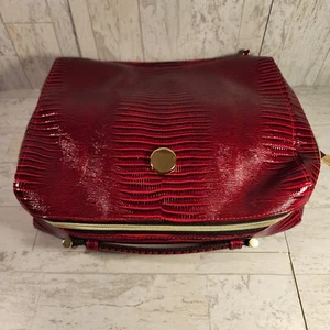 MAKE UP COSMETIC MAKE UP TRAVEL RED CASE HANDLE GOLD TRIM - Picture 1 of 12