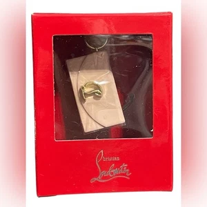 Christian Louboutin Lippenstift Anhänger Rosa Clutch Neu im Karton - Bild 1 von 3