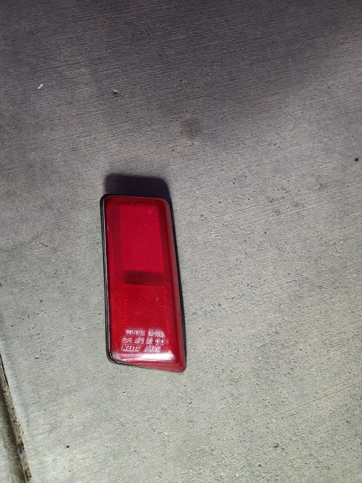 Luz marcadora trasera lado izquierdo Toyota Supra Celica Liftback 1982-1985 OEM ra64 ma60 Foto 1 de 1