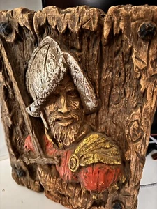 VINTAGE 1968 UNIVERSAL STATUARY SPANISH CONQUISTADOR  14.5"x 11" WALL PLAQUE - Picture 1 of 10