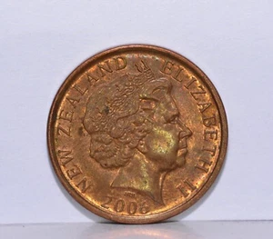 2006 New Zealand 10 Cents World Coin - KM# 117a - Picture 1 of 2