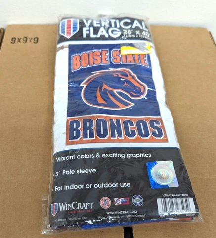 New Boise State Broncos 28x40 Vertical Flag Wincraft Yard House Sign Idaho NCAA Cover