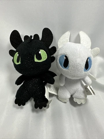 How To Train Your Dragon 4" Plush Spin Master Light and Night furry toothless Cover