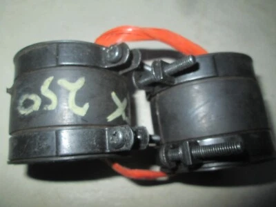 Juego de 2 soportes de carburador OEM Kawasaki 2008-2012 EX250 NINJA 250R 16065-0043 Foto 1 de 4