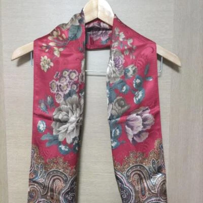 Bufanda Ralph Lauren 133cm 52" 29cm 11" seda rectangular flor rosa Foto 1 de 4