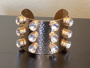 ⭐️⭐️NATASHA - GOLD HAMMERED STATEMENT CUFF BRACELET HUGE RHINESTONES - NWT - Picture 1 of 5