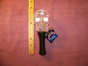 Halloween Light Up Skull Wand 2014 (Will need 3 AAA Batteries) - Picture 1 of 4