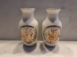 Jarrón de Porcelana Japonesa Pintado a Mano DISEÑO Floral Marca Japón - Imagen 1 de 4
