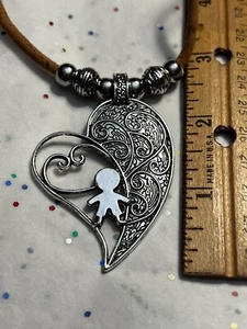 NWOT Heart w Person Pendant on Portuguese Cork Necklace 15 Inches Portugal - Picture 1 of 12