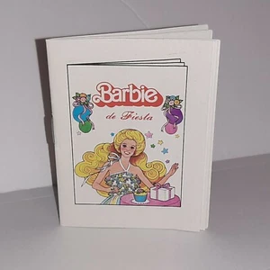Vintage Barbie de Fiesta Mini 4" Libro en Blanco Español Feliz Cumpleaños Barbie 1982 - Imagen 1 de 4