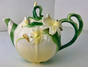 Pier One Teekanne handbemalt Porzellan Ingwerlilie - Bild 1 von 10