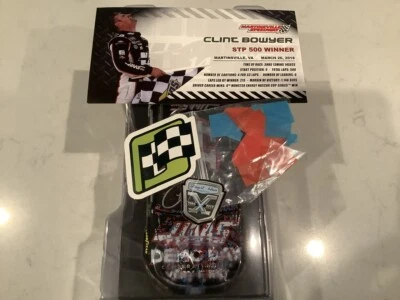 CLINT BOWYER AUTOGRAFIADO 2018 HAAS DEMO DAYS MARTINSVILLE WIN DIECAST & CARD Foto 1 de 4