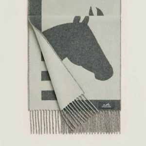HERMES CASAQUE LOVE STORY MUFFLER SCARF Off White Gray Cashmere MINT Auth - Picture 1 of 9