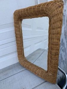 Vintage Rectangular Wicker Rattan Wall Mirror Boho Cottage Coastal 20”x16” - Picture 1 of 12