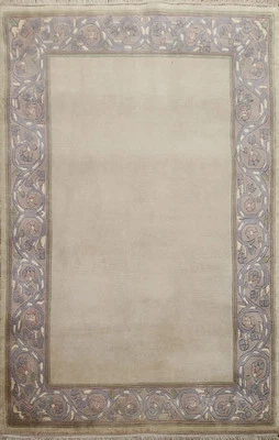 Alfombra oriental nepalí beige 4x5 pies alfombra de lana hecha a mano alfombra moderna Foto 1 de 4